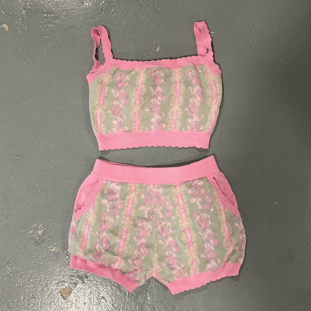 Dolls kill size small knit top and shorts set pink and green